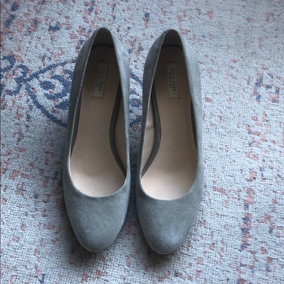 Cole haan gray suede pumps with 1 inch heel - Picture 2 of 5
